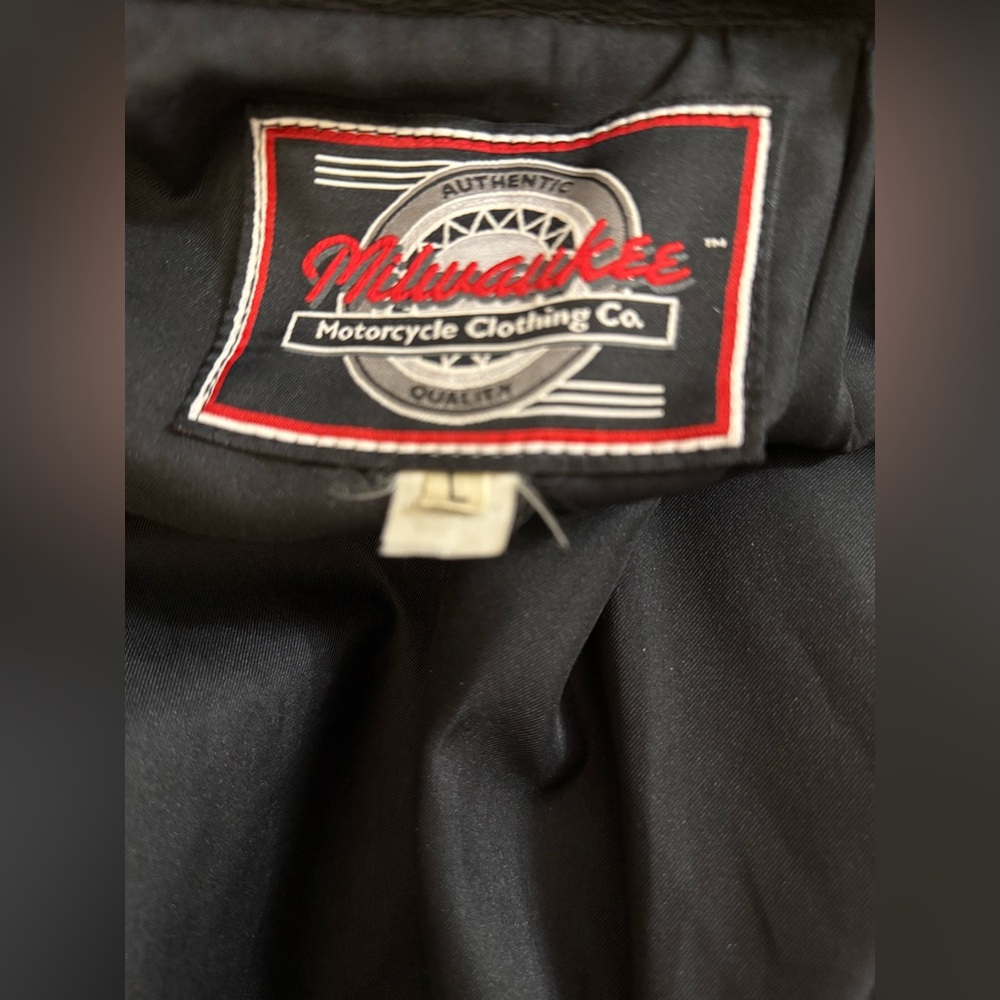 Milwaukee Black Moto Leather Jacket Women's Size Large - Picture 3 of 10